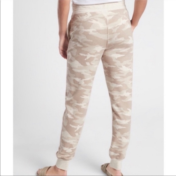 Athleta Balance Printed Soft Joggers Pants Camo Oatmeal Heather - Picture 3 of 8